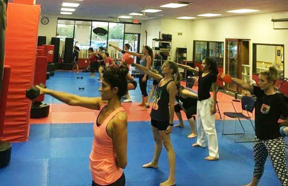 cardio circuit kickboxing classes